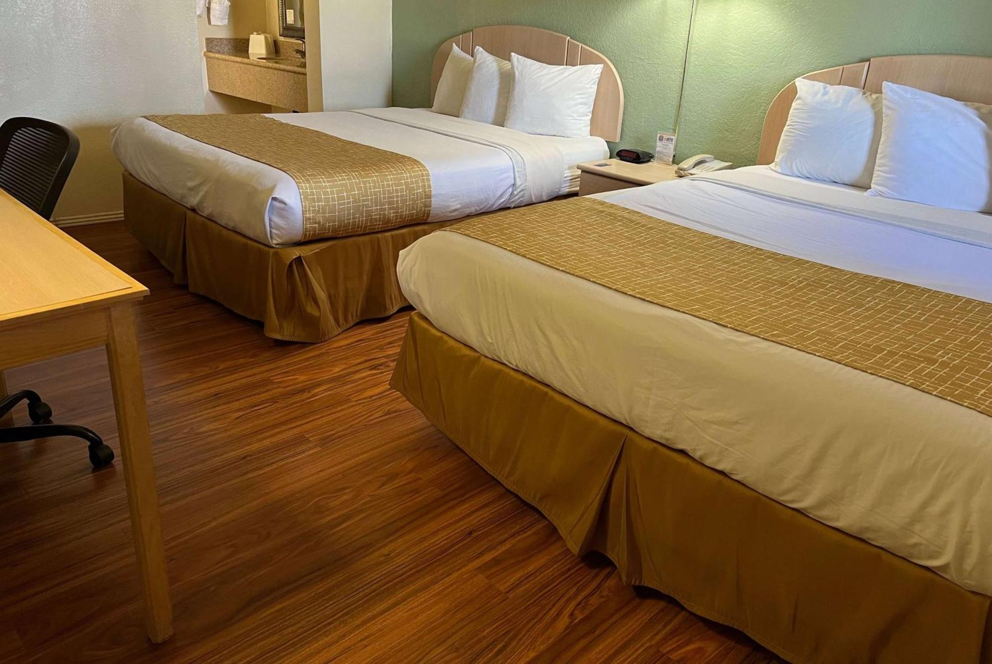 Travelodge By Wyndham Holbrook Kültér fotó
